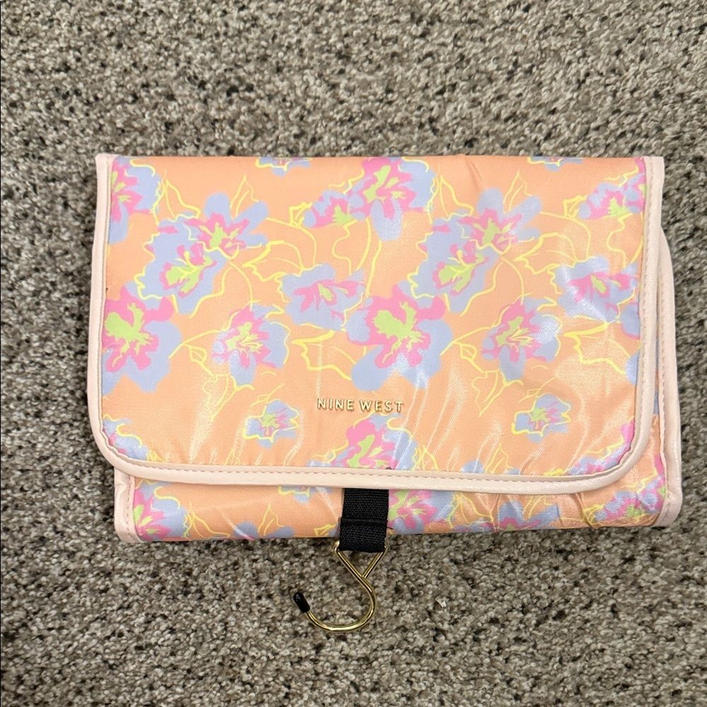 Nine West Pastel Floral Cosmetic Case